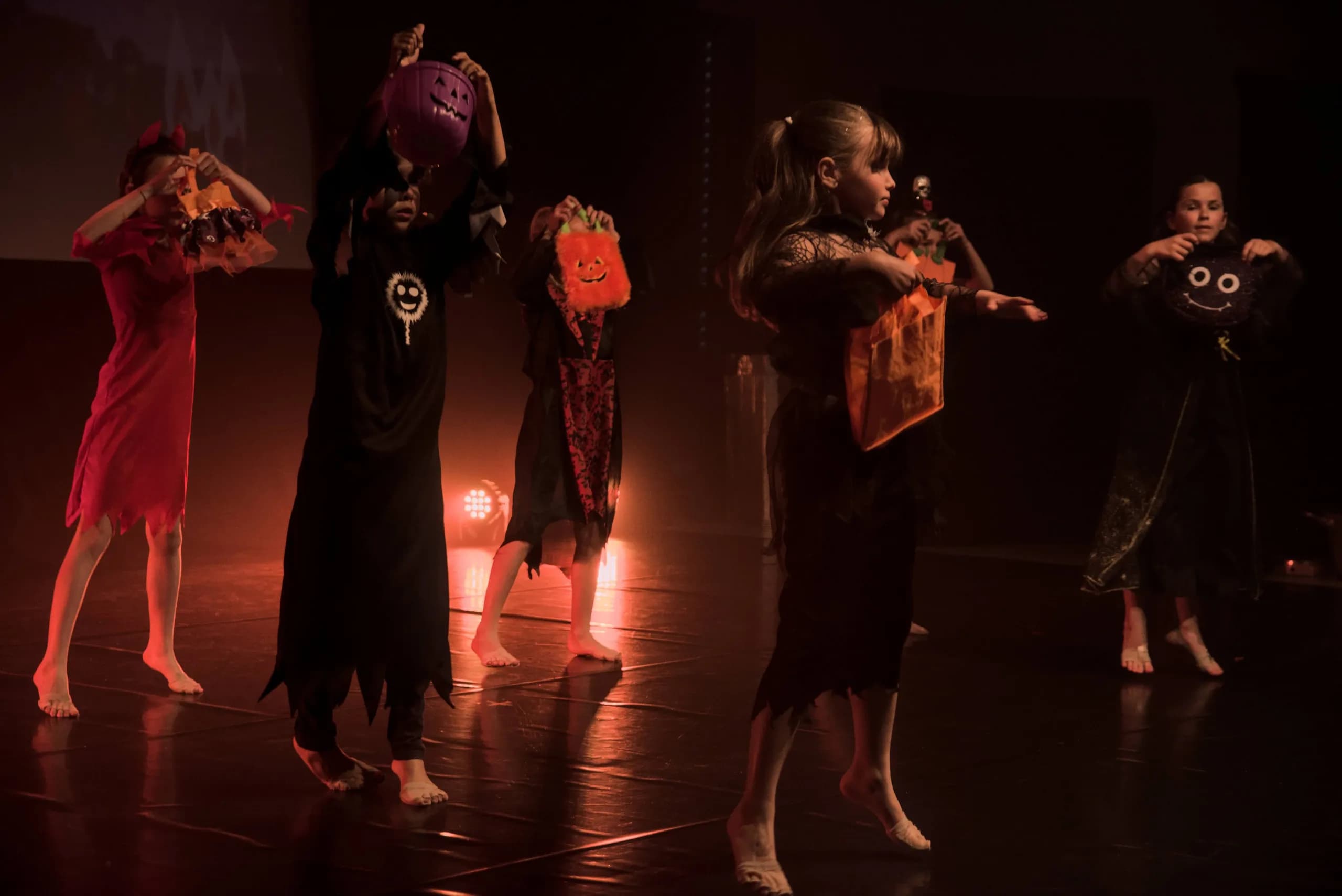 Spectacle de danse modern jazz 2024 — photo 11