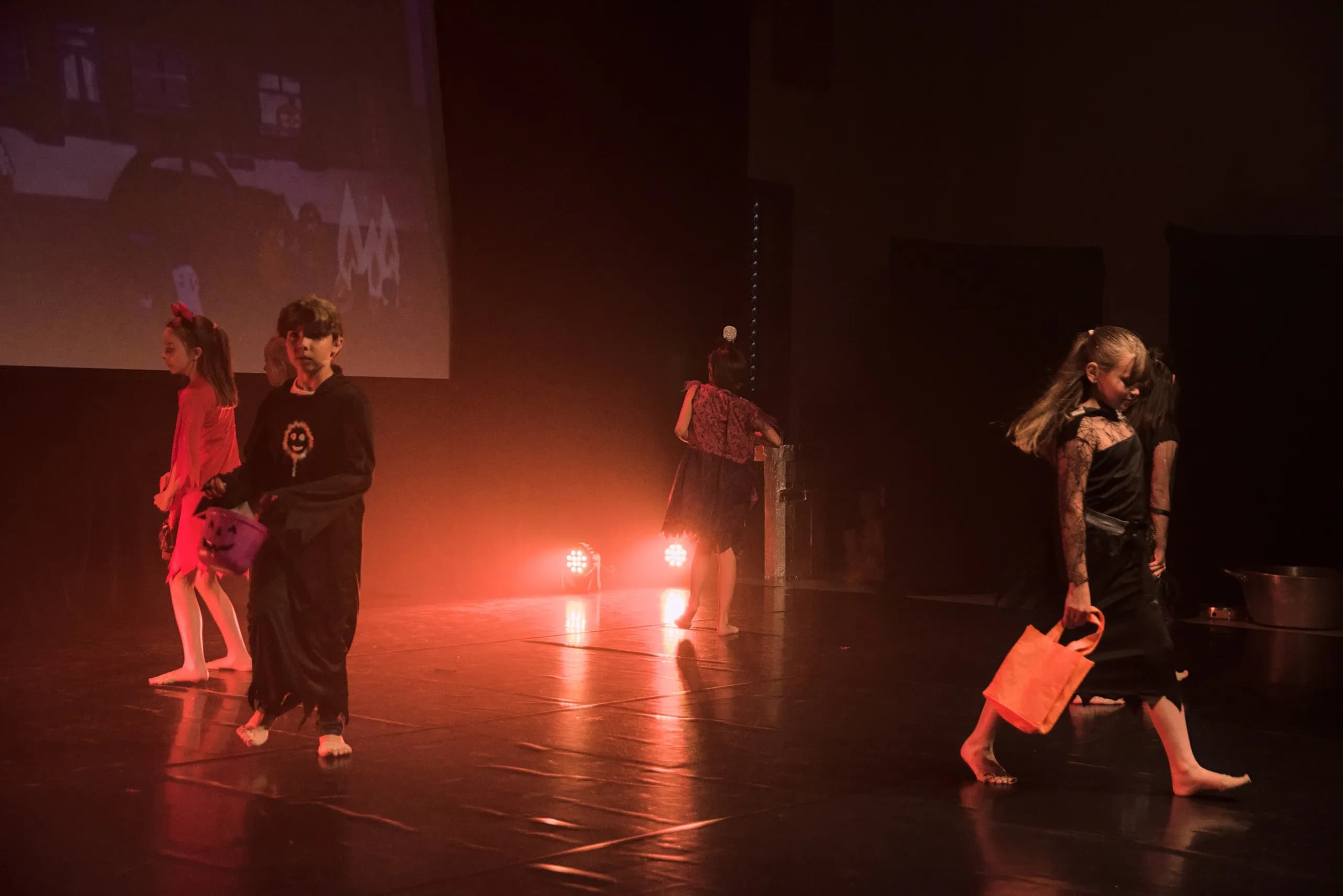 Spectacle de danse modern jazz 2024 — photo 12