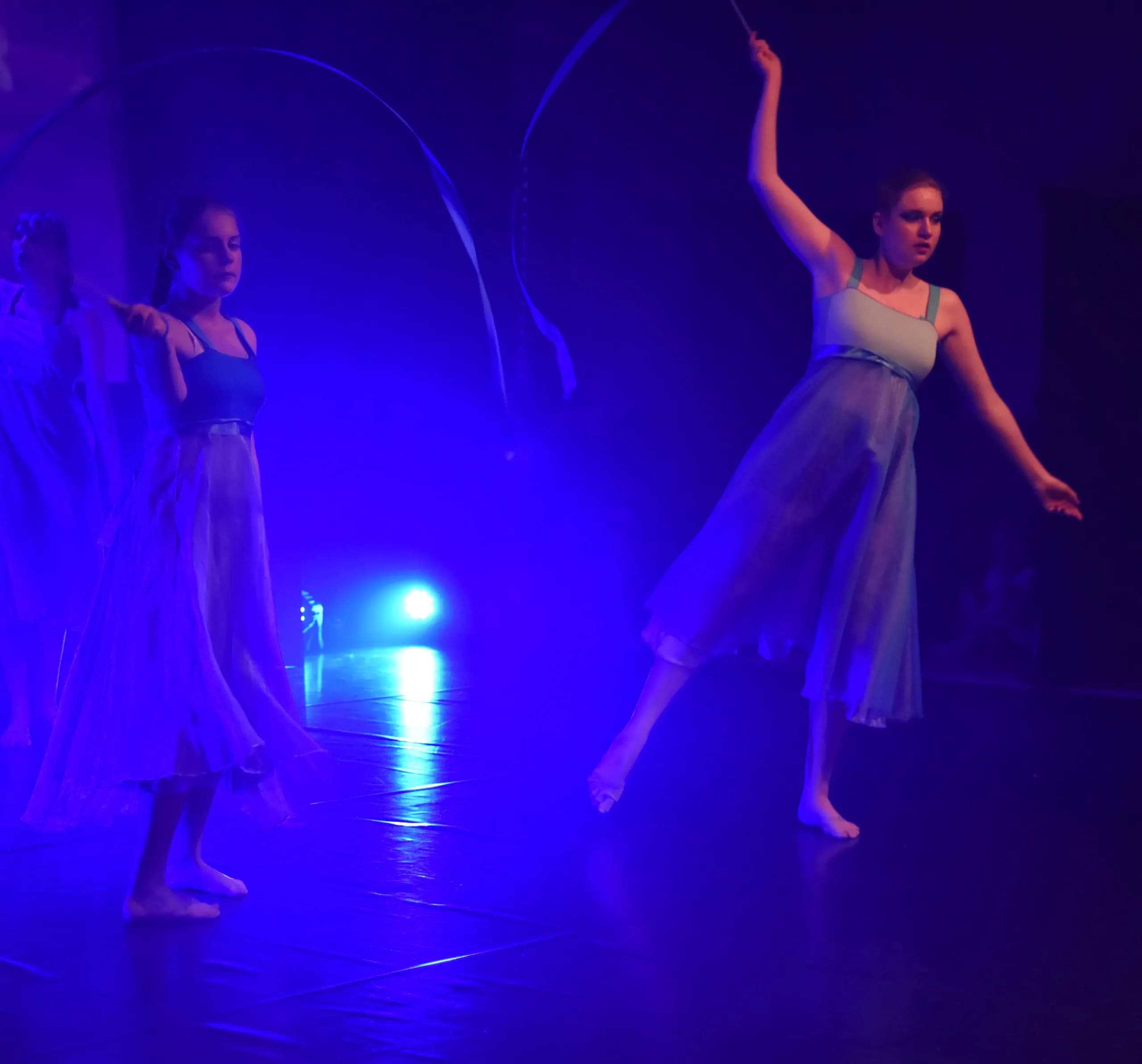 Spectacle de danse modern jazz 2024 — photo 22
