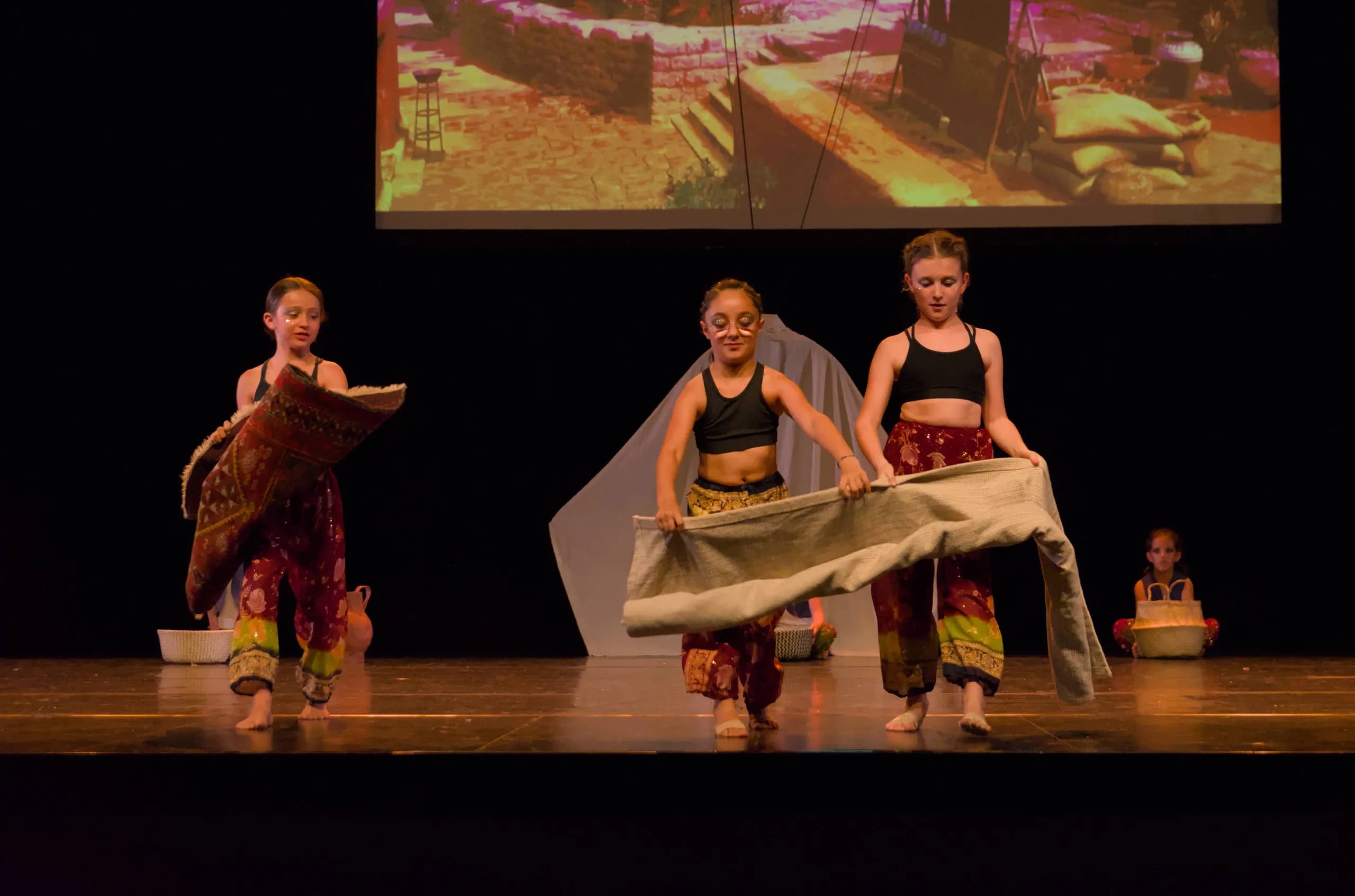 Spectacle de danse modern jazz 2025 — photo 2