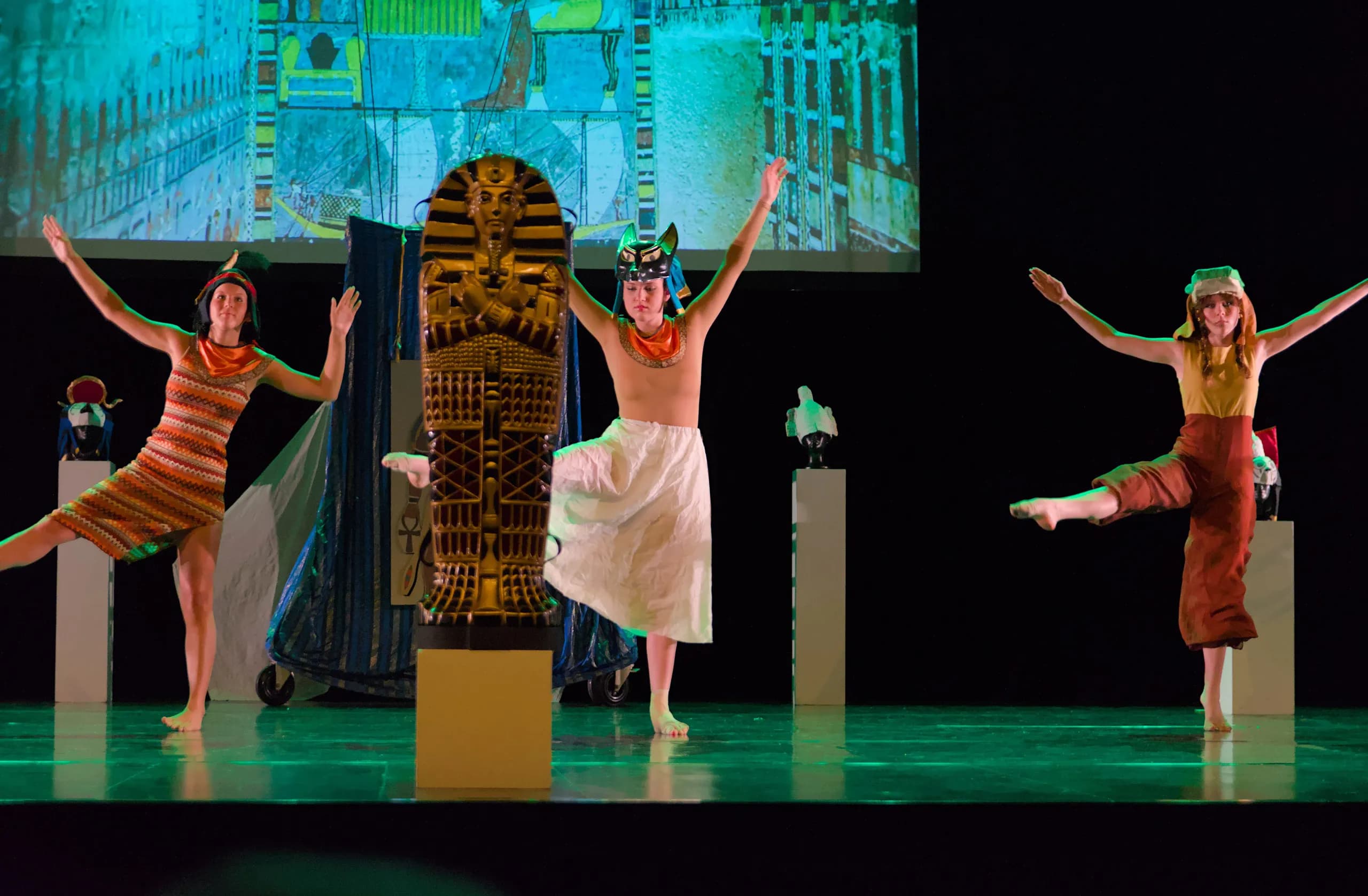Spectacle de danse modern jazz 2025 — photo 5
