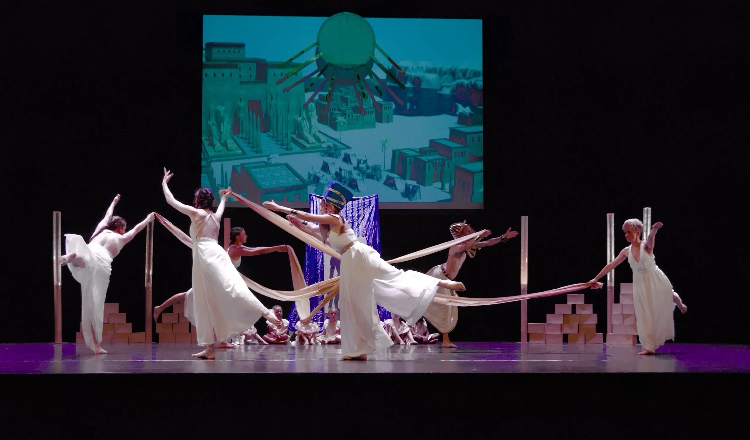 Spectacle de danse modern jazz 2025 — photo 18