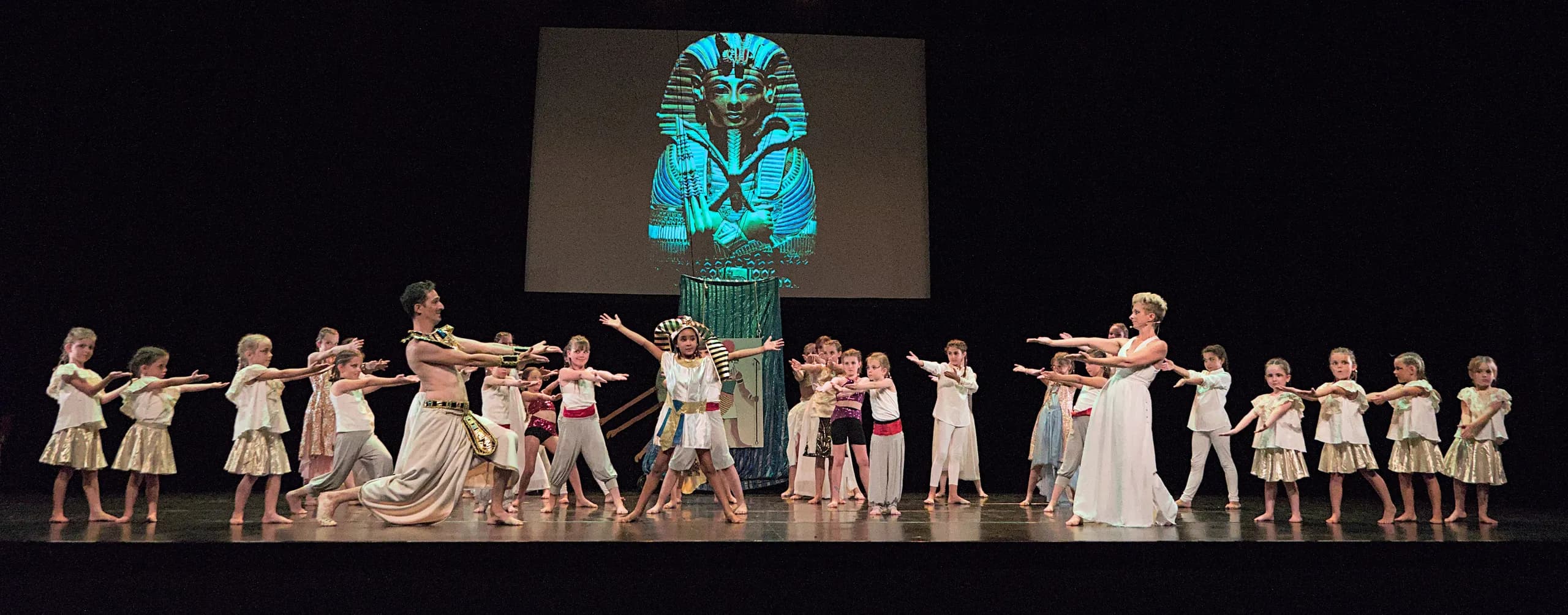 Spectacle de danse modern jazz 2025 — photo 25