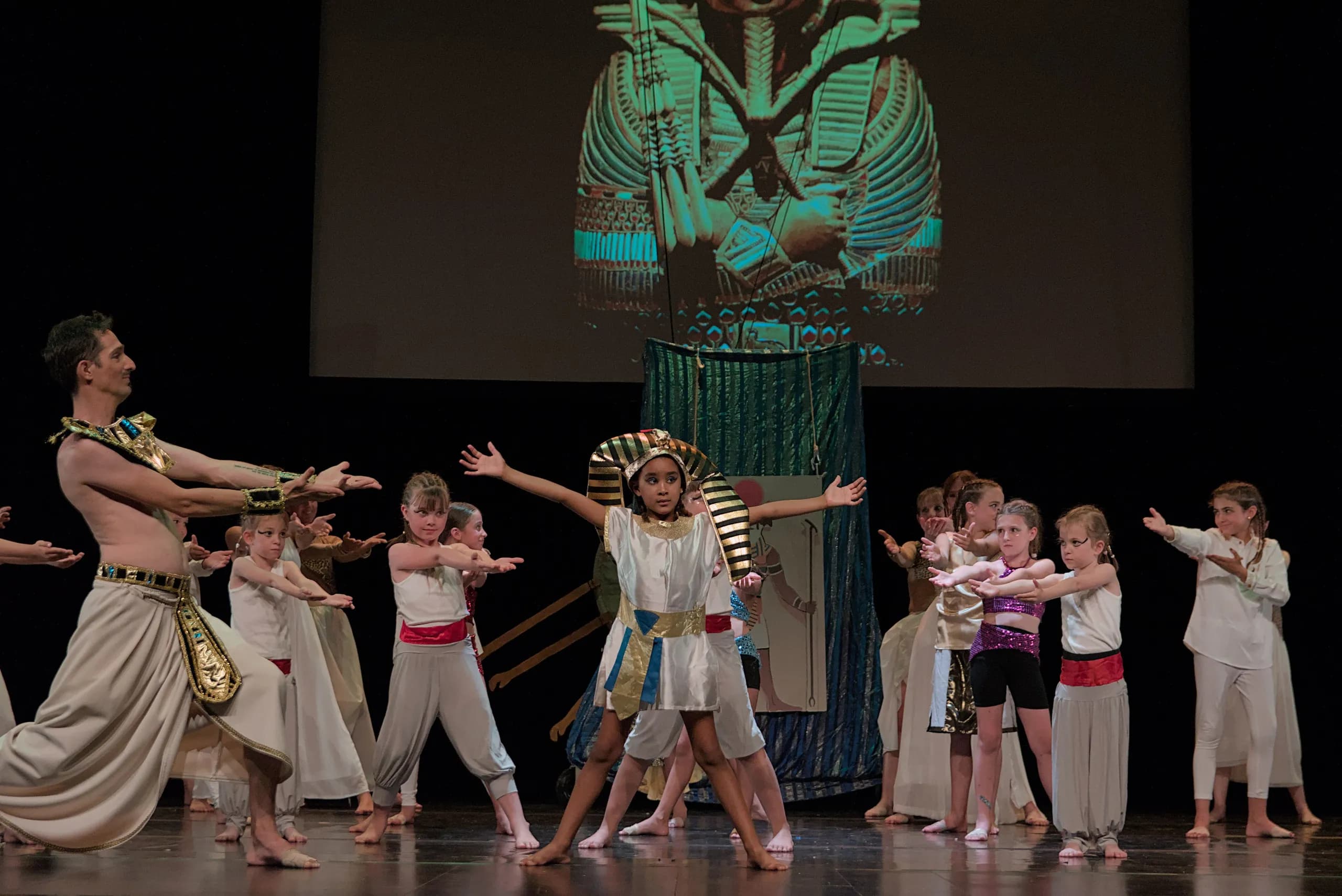 Spectacle de danse modern jazz 2025 — photo 26