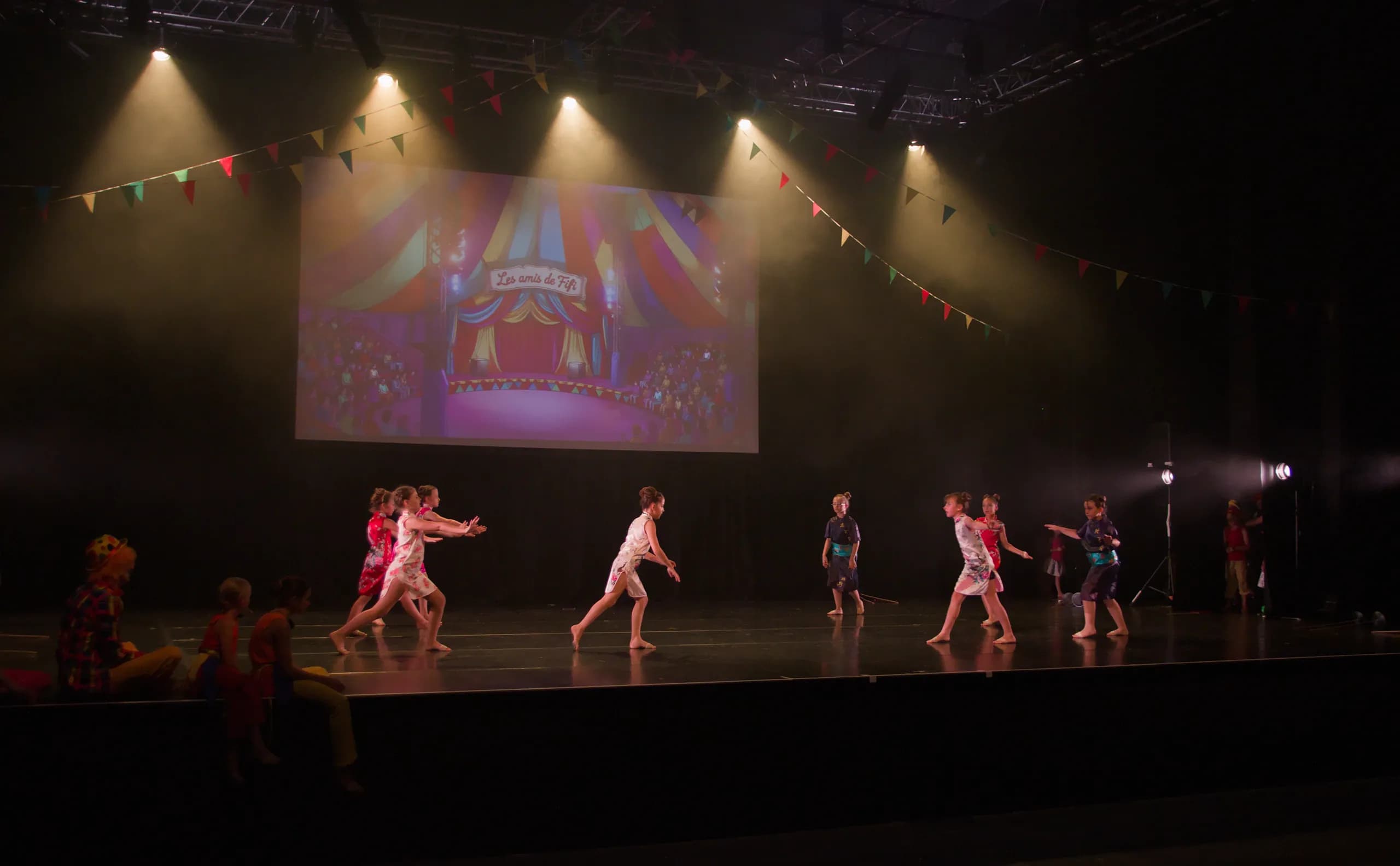 Spectacle de danse modern jazz 2026 — photo 5