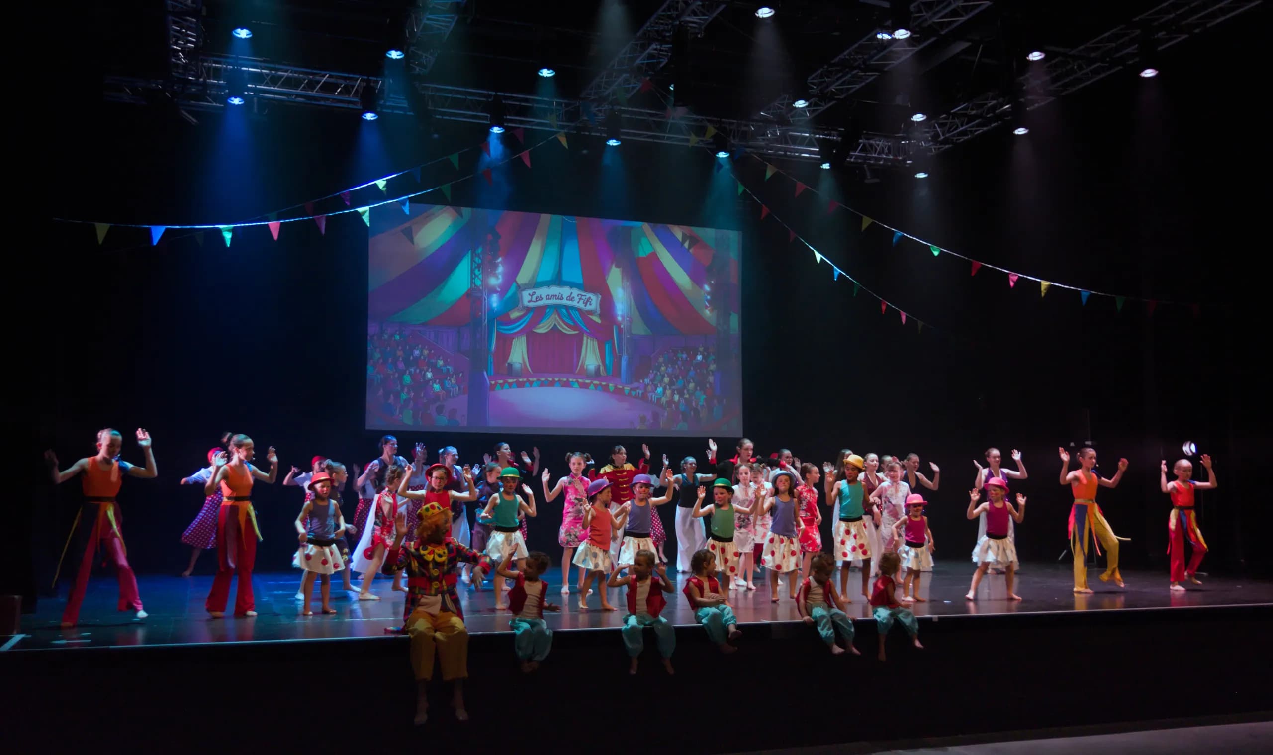 Spectacle de danse modern jazz 2026 — photo 7