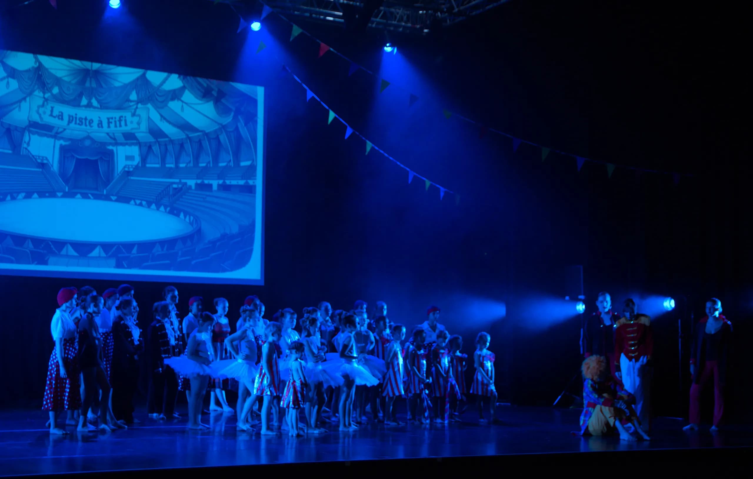 Spectacle de danse modern jazz 2026 — photo 16